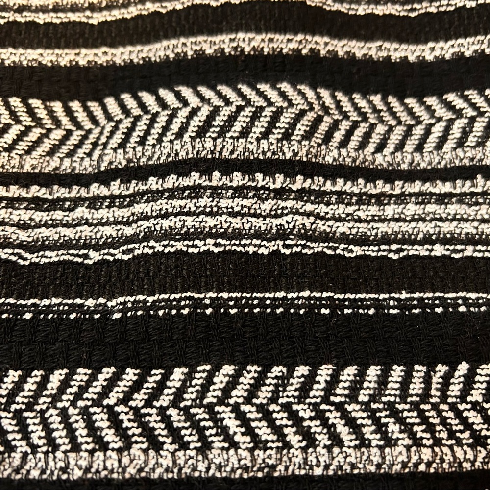 Ann Taylor LOFT Black and White Tweed Mini Skirt - Size 4 - Picture 5 of 10